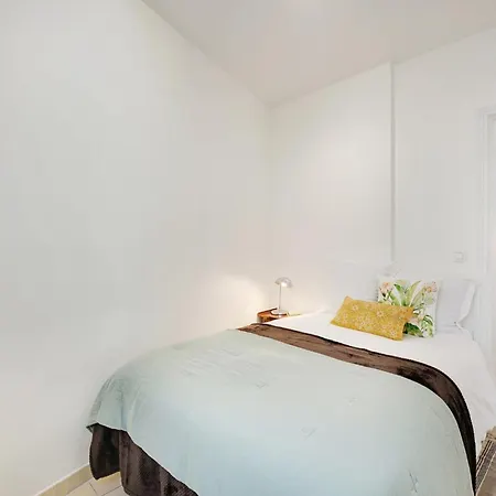 Fully Renovated In Montmartre *