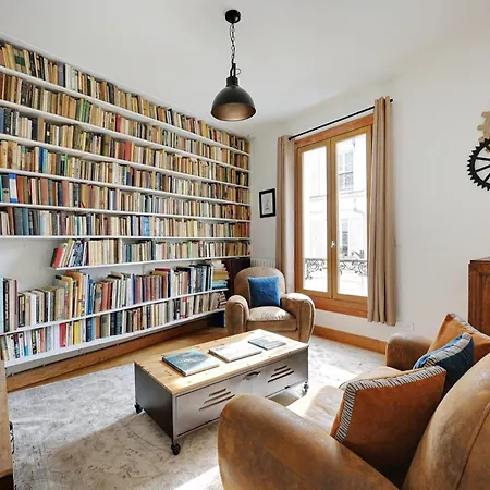 Fully Renovated In Montmartre *