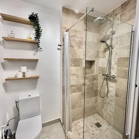 Сasa de vacaciones Fully Renovated In Montmartre