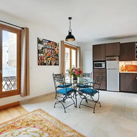 Fully Renovated In Montmartre
